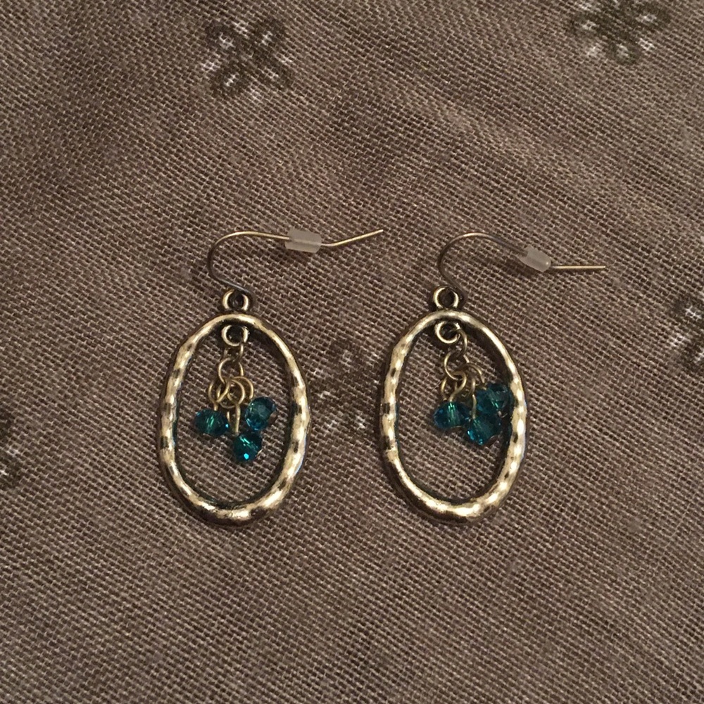 Vintage Gold Tone Oval Shaped Blue Beaded Dangle Earrings